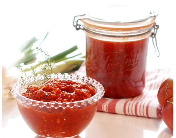 Salsa de tomate estilo italiano en Thermomix